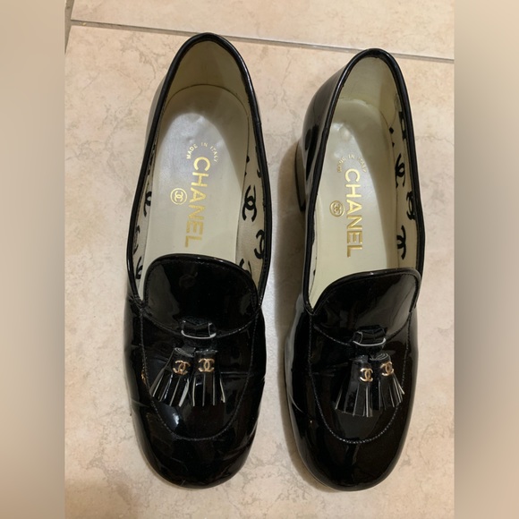 šFINAL SALEšā¤ļøAuthentic Chanel Loafersā¤ļø (available until Nov 15) - Picture 1 of 16